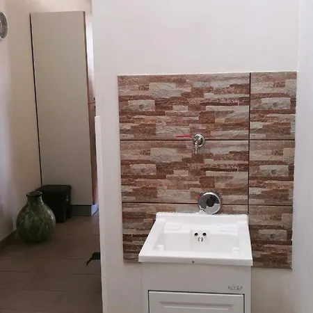 Cala Del Conte 3 アパート