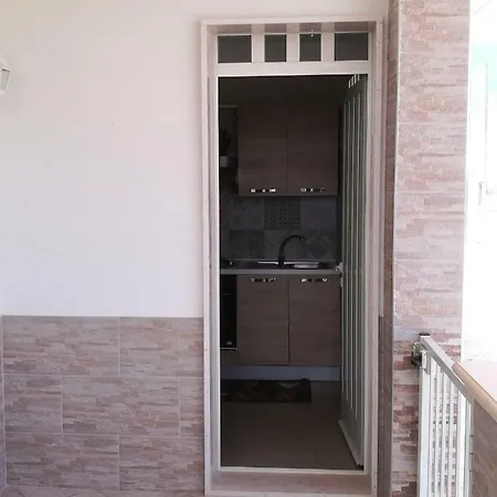 Cala Del Conte 3 アパート