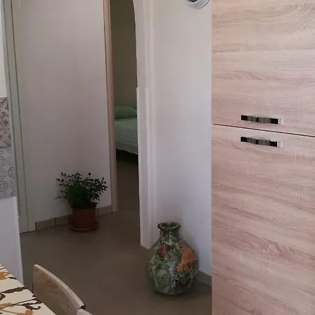 Cala Del Conte 3 * トッレ・コリメナ