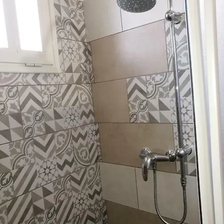 Cala Del Conte 3 アパート