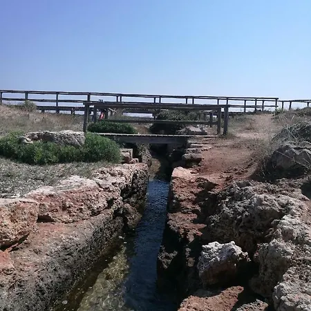 Cala Del Conte 3 アパート